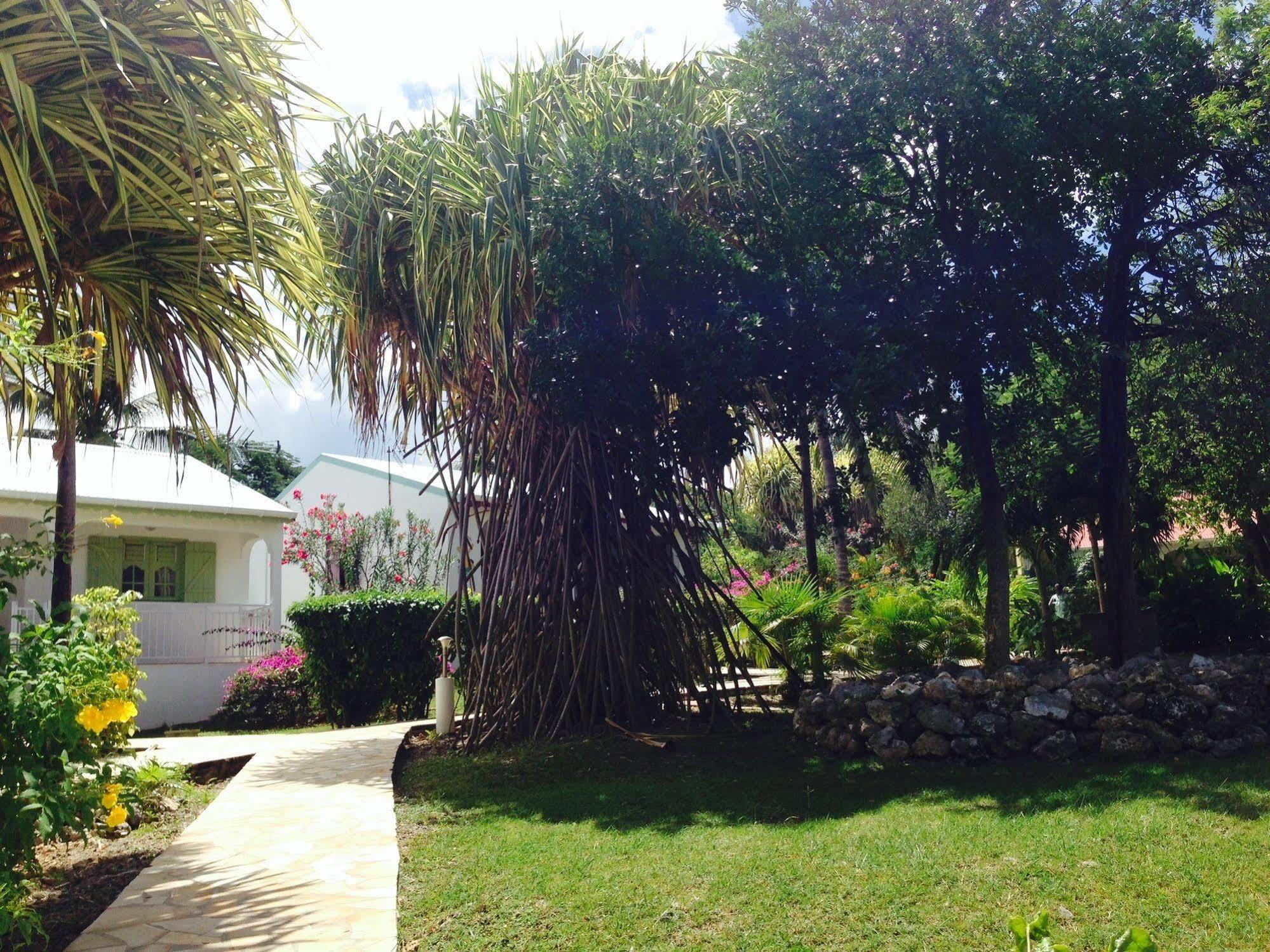 Au Village De Menard Saint-Louis Ngoại thất bức ảnh